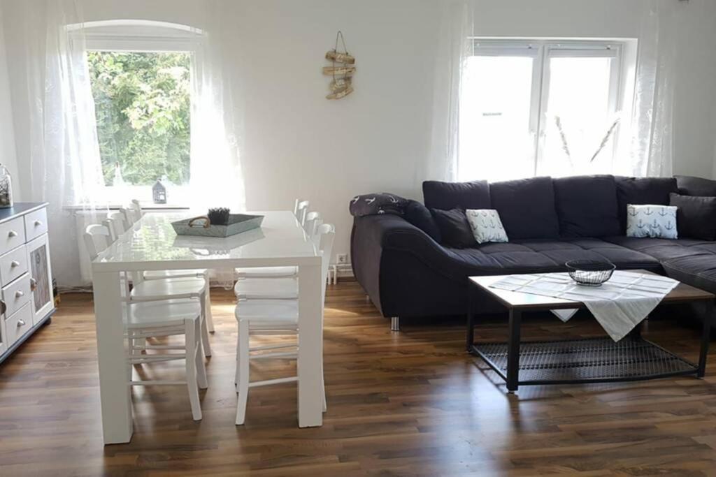 Gemuetliche Haushaelfte Mit Garten Und Terrasse Flensburg Zewnętrze zdjęcie