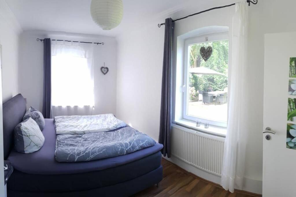 Gemuetliche Haushaelfte Mit Garten Und Terrasse Flensburg Zewnętrze zdjęcie