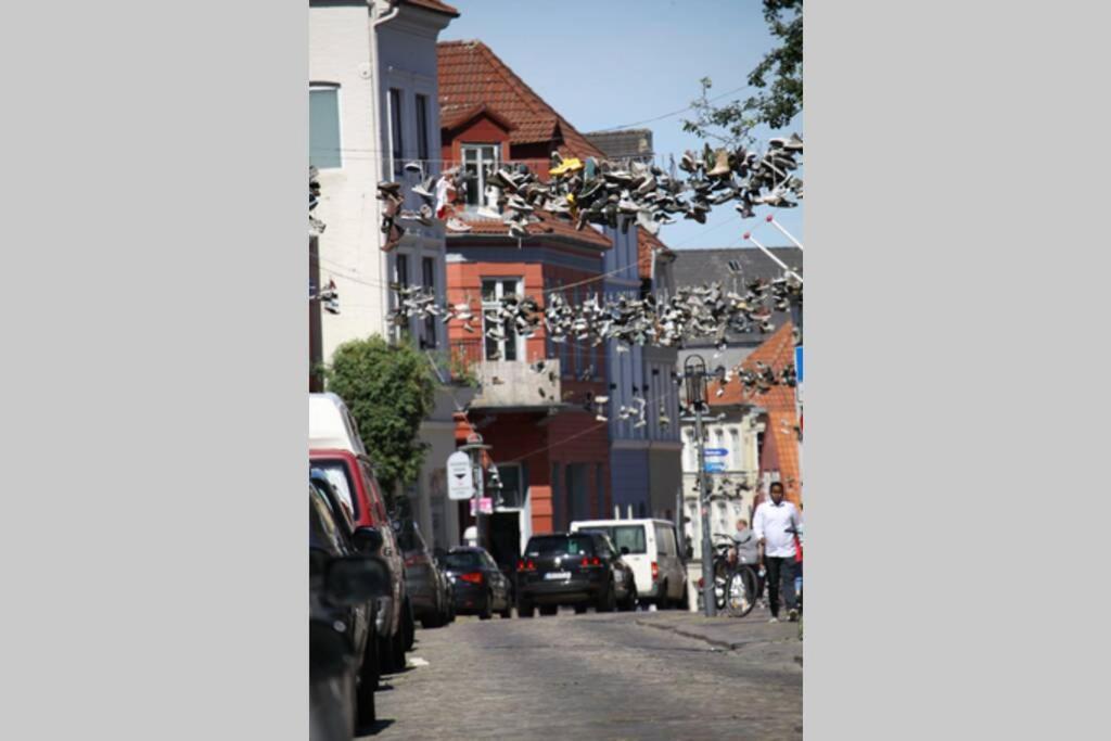 Gemuetliche Haushaelfte Mit Garten Und Terrasse Flensburg Zewnętrze zdjęcie