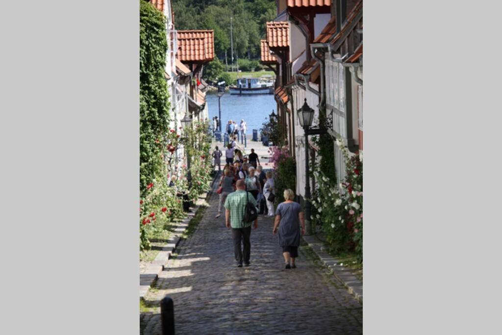 Gemuetliche Haushaelfte Mit Garten Und Terrasse Flensburg Zewnętrze zdjęcie