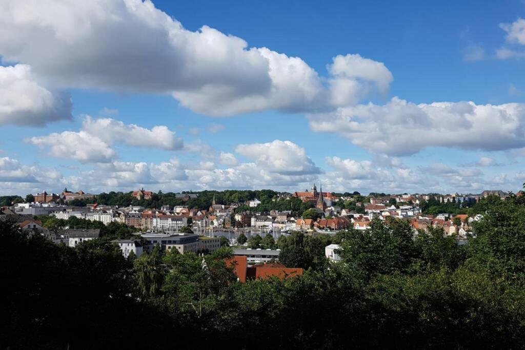 Gemuetliche Haushaelfte Mit Garten Und Terrasse Flensburg Zewnętrze zdjęcie